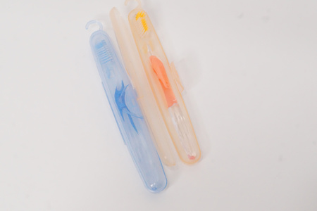 Зубные щетки в футляре Suree