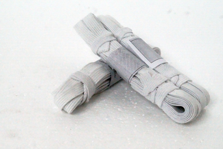 Резинка узкая белая