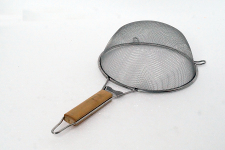 Сито деревянная ручка с держателями 24см